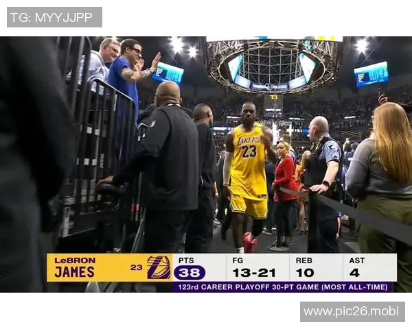 詹姆斯41岁后场均24.2分7.2篮板7助攻！历史独一档！