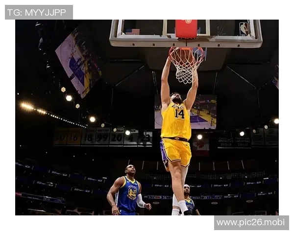 湖人3替补太吃香!克勒贝尔锁内线,范德彪顶级3D,肯纳德高级货 湖人3替补太吃香!克勒贝尔锁内线,范德彪顶级3D,肯纳德高级货